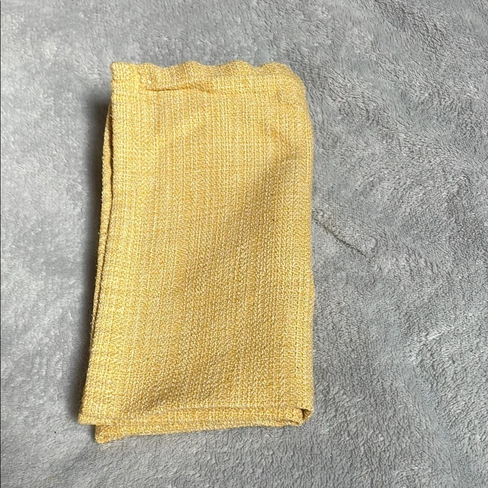 Threshold Set of 4 Yellow Cotton Blend Dinner Napkins